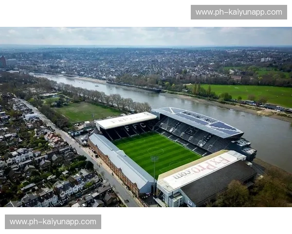 英伦风云：富勒姆与卡迪夫城的草坪博弈——谁才是克拉文农场的真正主宰？